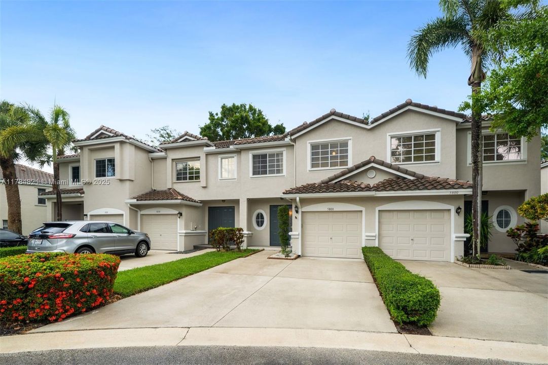 Недавно продано: $450,000 (3 спален, 2 ванн, 1573 Квадратных фут)