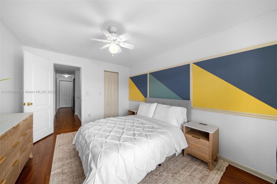 Недавно продано: $450,000 (3 спален, 2 ванн, 1573 Квадратных фут)