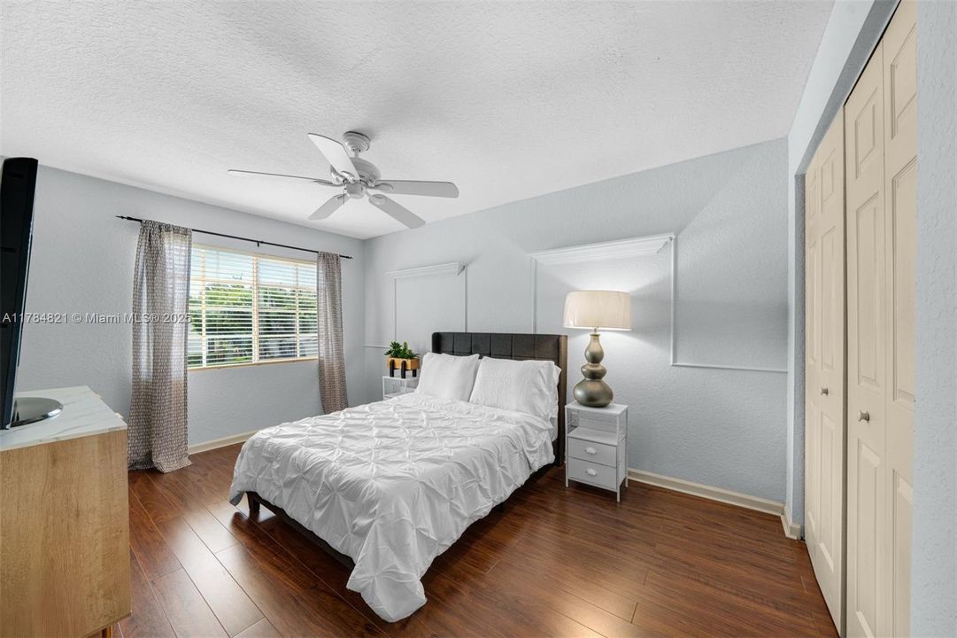 Недавно продано: $450,000 (3 спален, 2 ванн, 1573 Квадратных фут)