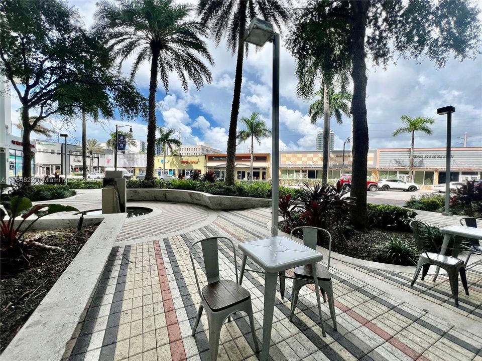 En Venta: $365,000 (1 camas, 2 baños, 1010 Pies cuadrados)