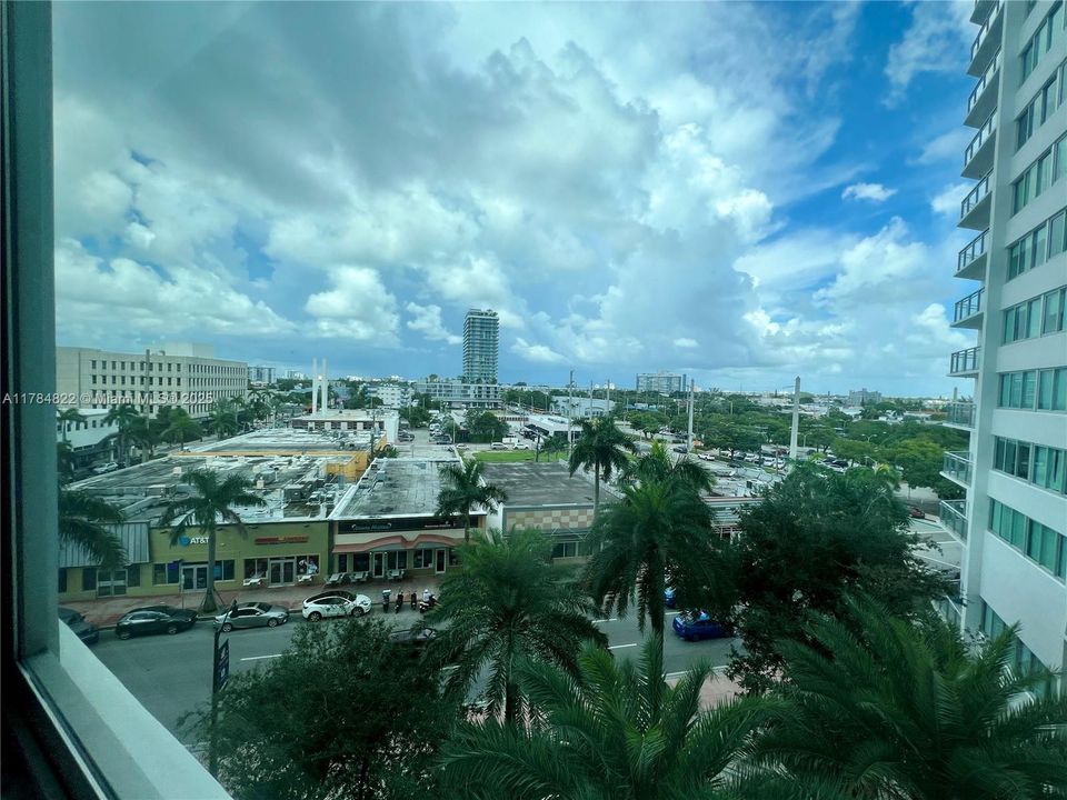 En Venta: $365,000 (1 camas, 2 baños, 1010 Pies cuadrados)