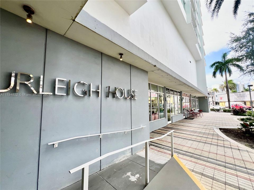 En Venta: $365,000 (1 camas, 2 baños, 1010 Pies cuadrados)