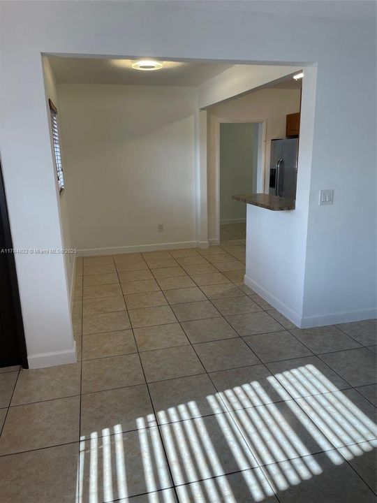 Active With Contract: $616,000 (3 beds, 2 baths, 1210 Square Feet)