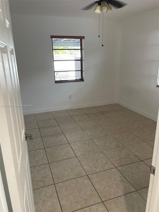 Active With Contract: $616,000 (3 beds, 2 baths, 1210 Square Feet)