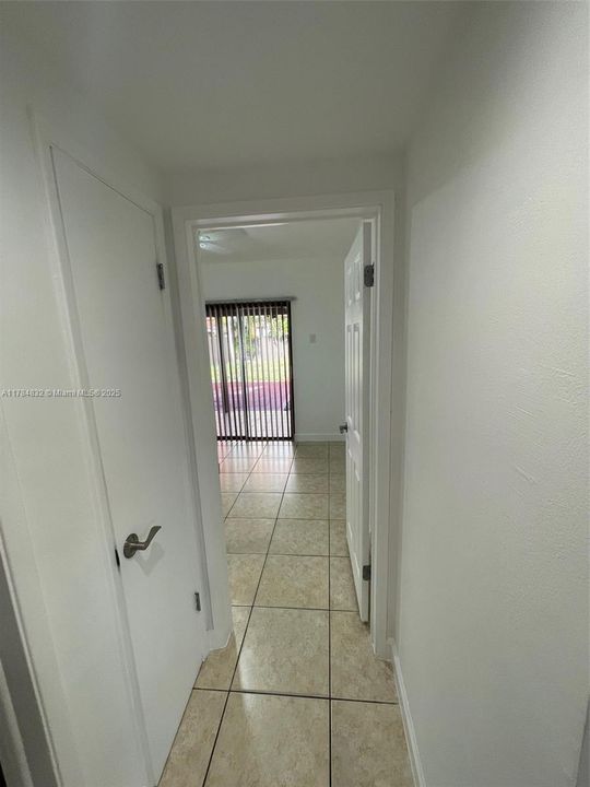 Active With Contract: $616,000 (3 beds, 2 baths, 1210 Square Feet)