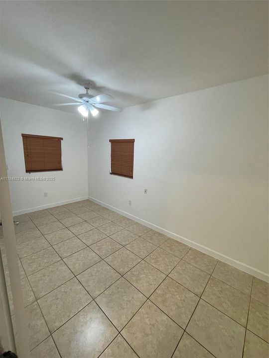 Active With Contract: $616,000 (3 beds, 2 baths, 1210 Square Feet)