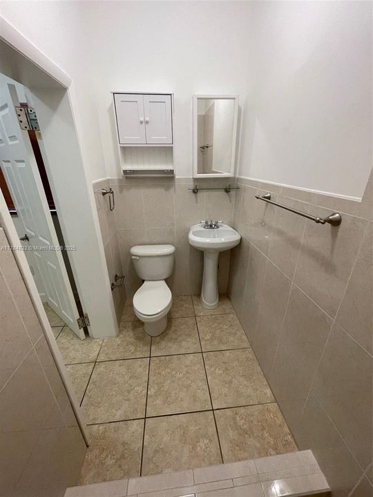 Active With Contract: $616,000 (3 beds, 2 baths, 1210 Square Feet)