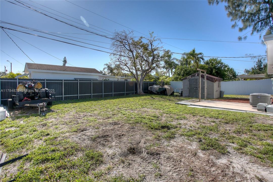 Recently Sold: $370,000 (2 beds, 1 baths, 773 Square Feet)