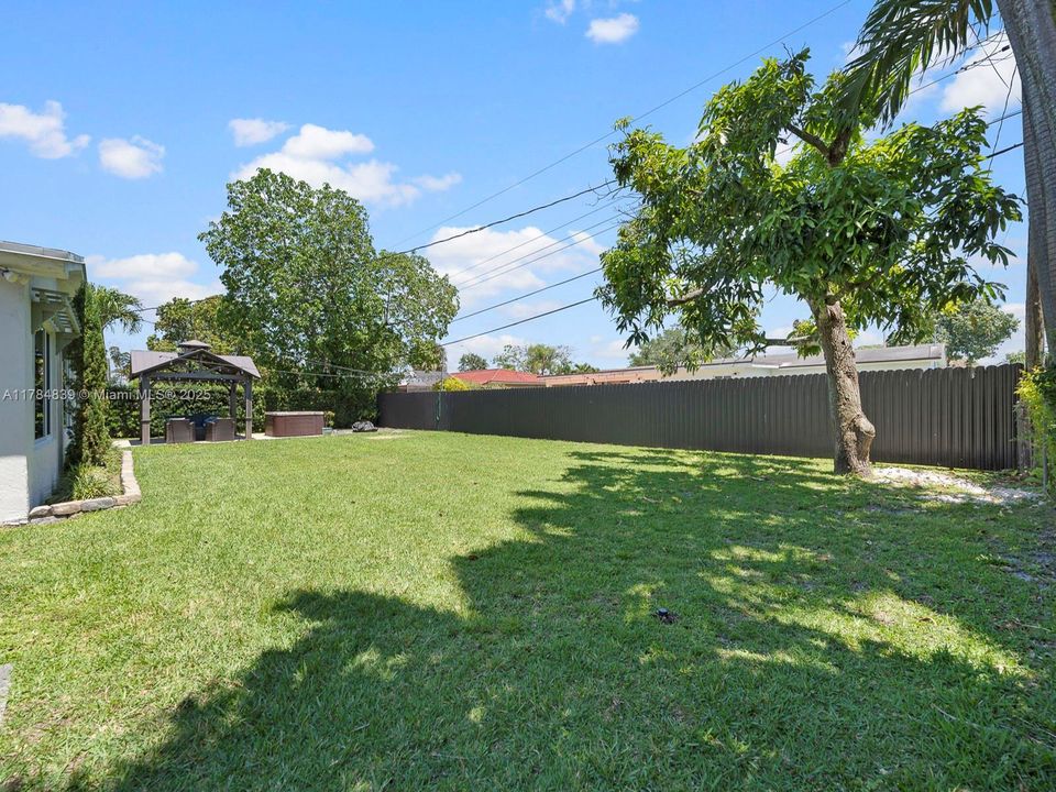 Recently Sold: $749,990 (4 beds, 2 baths, 0 Square Feet)