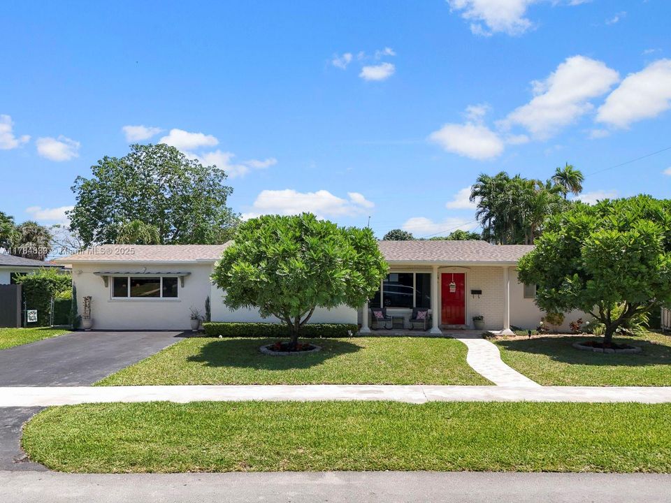 Recently Sold: $749,990 (4 beds, 2 baths, 0 Square Feet)