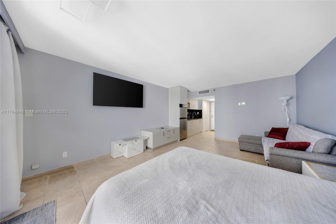 На продажу: $187,000 (0 спален, 1 ванн, 360 Квадратных фут)