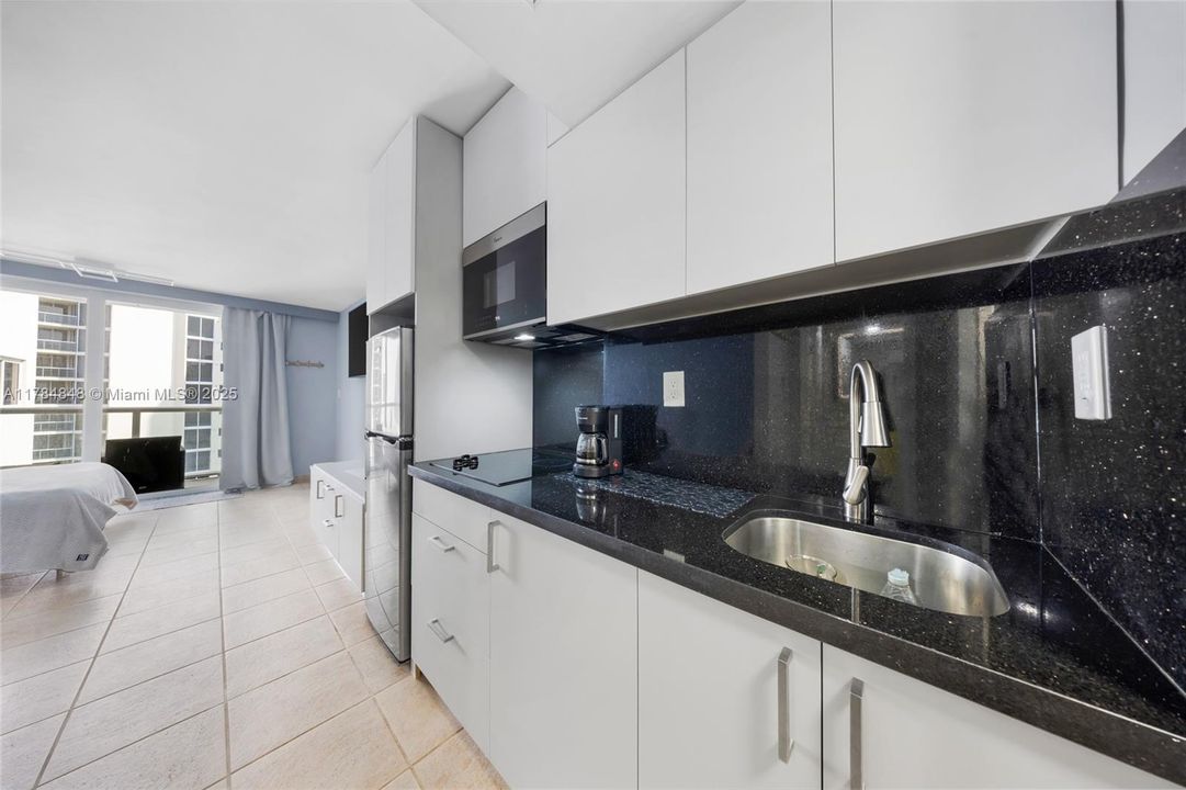 На продажу: $187,000 (0 спален, 1 ванн, 360 Квадратных фут)