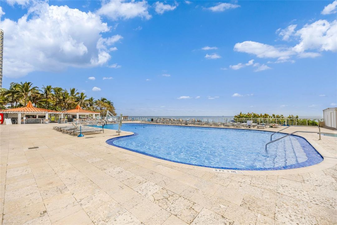 На продажу: $187,000 (0 спален, 1 ванн, 360 Квадратных фут)