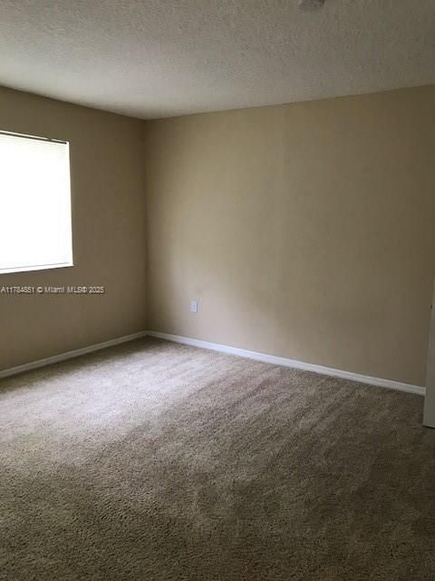 Recently Rented: $2,700 (3 beds, 2 baths, 1648 Square Feet)