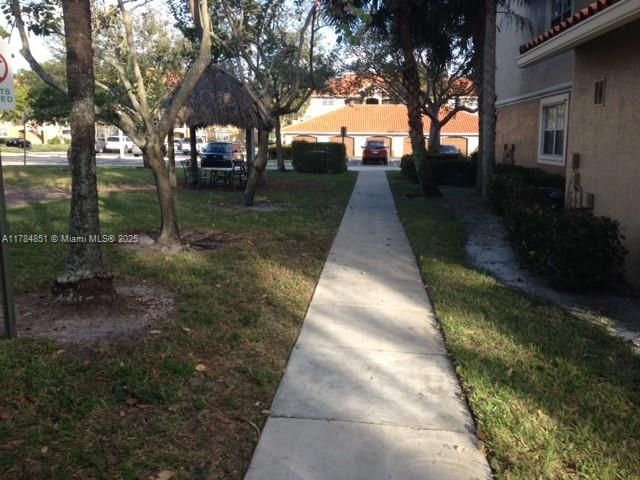 Recently Rented: $2,700 (3 beds, 2 baths, 1648 Square Feet)