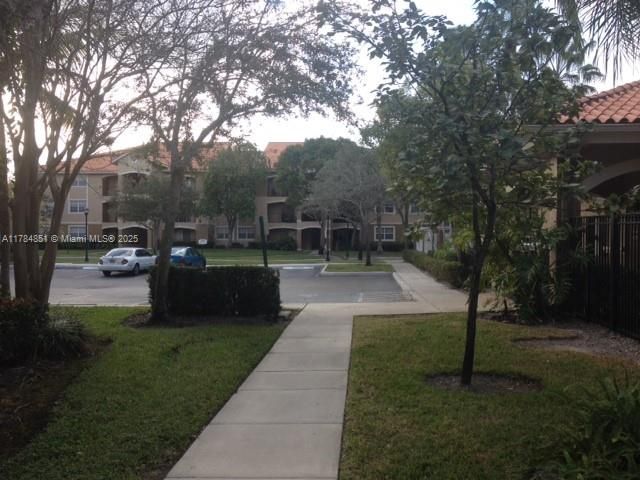 Recently Rented: $2,700 (3 beds, 2 baths, 1648 Square Feet)