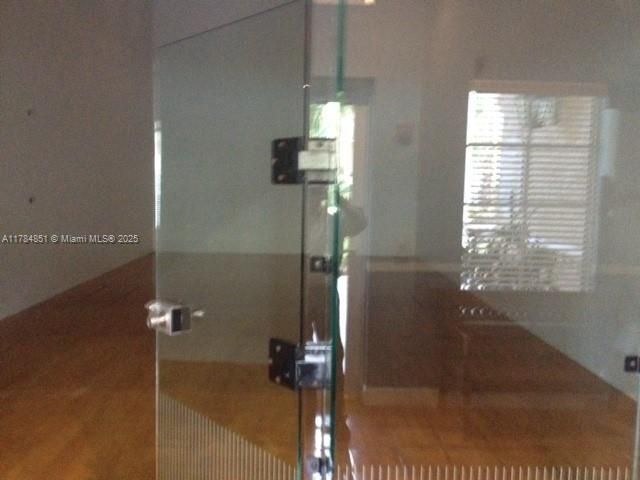 Recently Rented: $2,700 (3 beds, 2 baths, 1648 Square Feet)