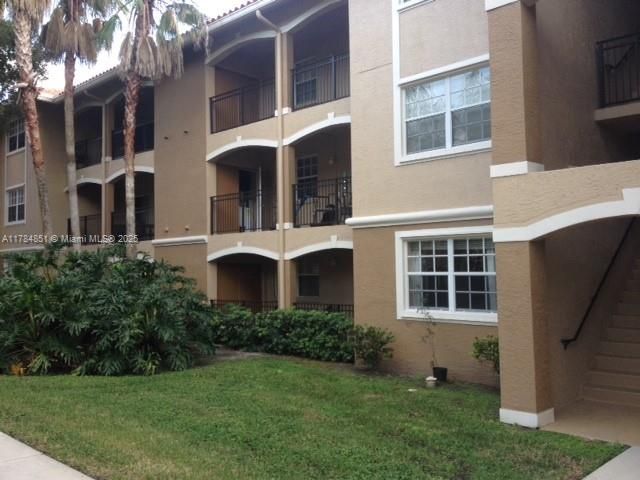 Recently Rented: $2,700 (3 beds, 2 baths, 1648 Square Feet)