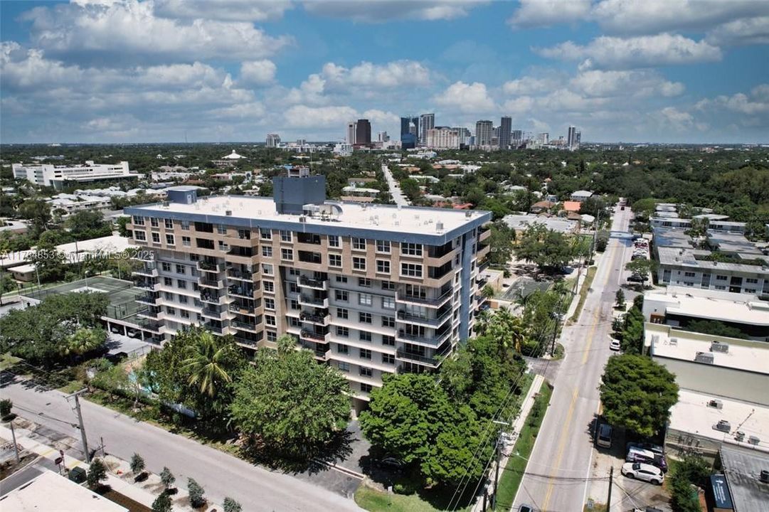 Recently Sold: $375,000 (2 beds, 2 baths, 1350 Square Feet)