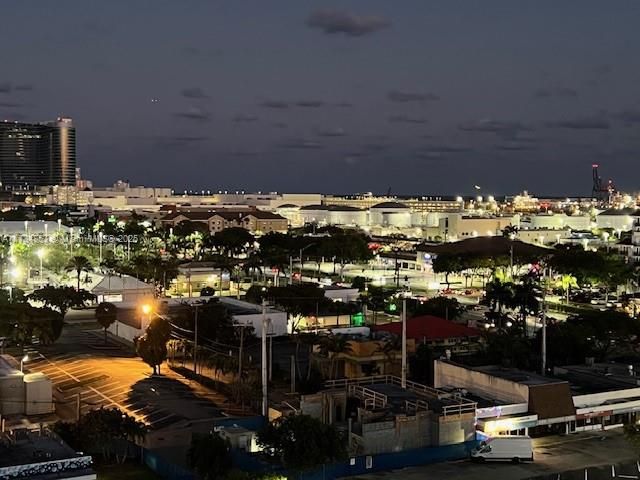 Recently Sold: $375,000 (2 beds, 2 baths, 1350 Square Feet)