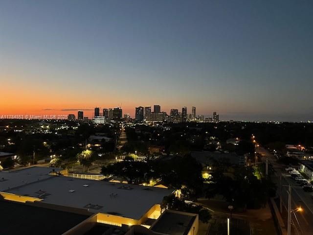 Recently Sold: $375,000 (2 beds, 2 baths, 1350 Square Feet)