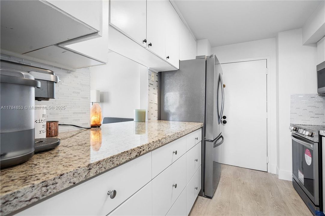 Recently Sold: $375,000 (2 beds, 2 baths, 1350 Square Feet)