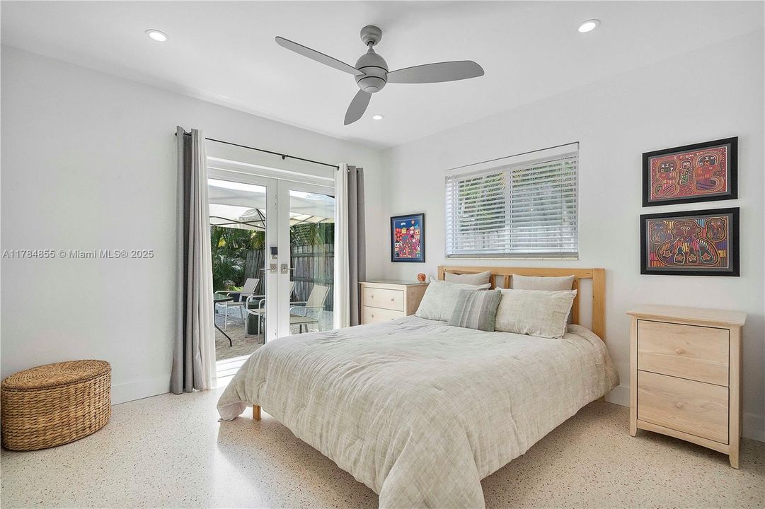 Vendido Recientemente: $649,000 (2 camas, 1 baños, 1118 Pies cuadrados)