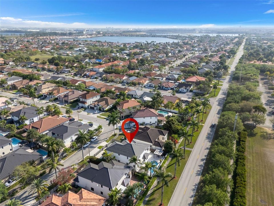 Recently Sold: $1,050,000 (4 beds, 3 baths, 2912 Square Feet)