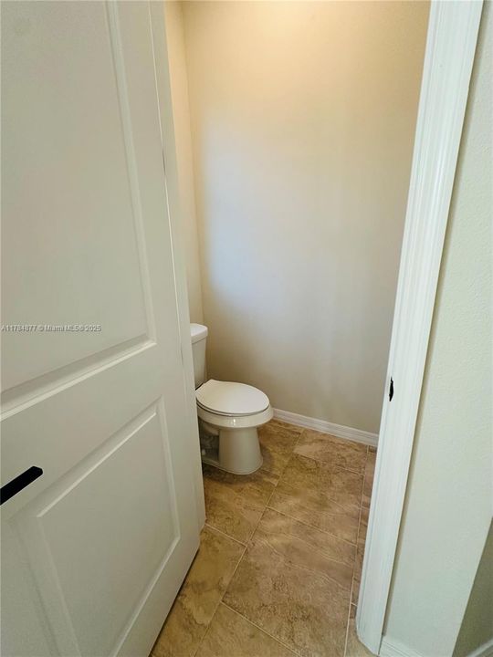 Recently Rented: $2,300 (4 beds, 2 baths, 1439 Square Feet)