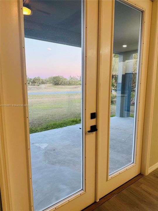 Recently Rented: $2,300 (4 beds, 2 baths, 1439 Square Feet)