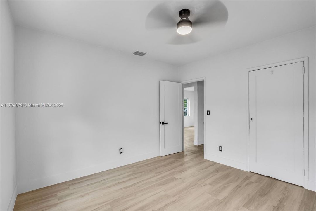 Recently Sold: $499,000 (3 beds, 1 baths, 1272 Square Feet)