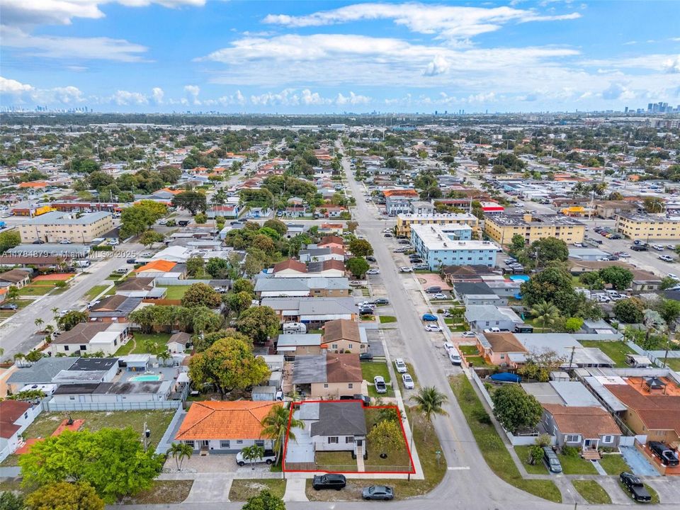 Recently Sold: $499,000 (3 beds, 1 baths, 1272 Square Feet)