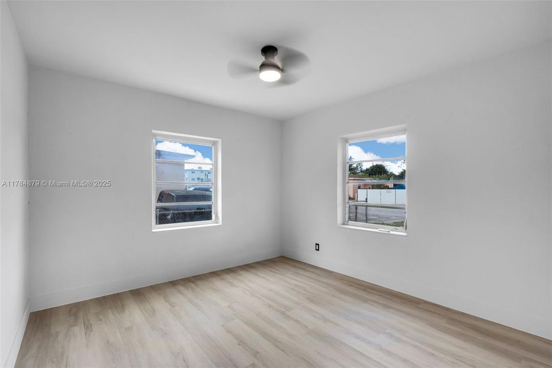 Recently Sold: $499,000 (3 beds, 1 baths, 1272 Square Feet)