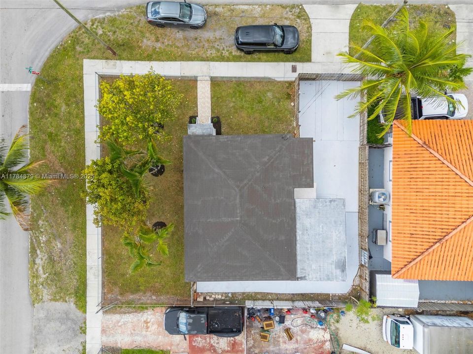 Recently Sold: $499,000 (3 beds, 1 baths, 1272 Square Feet)