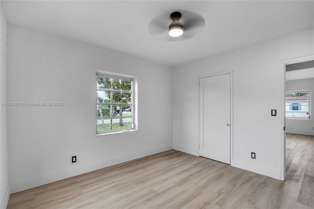 Recently Sold: $499,000 (3 beds, 1 baths, 1272 Square Feet)