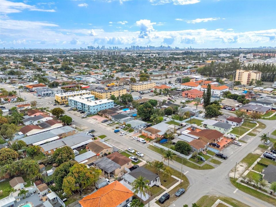 Recently Sold: $499,000 (3 beds, 1 baths, 1272 Square Feet)