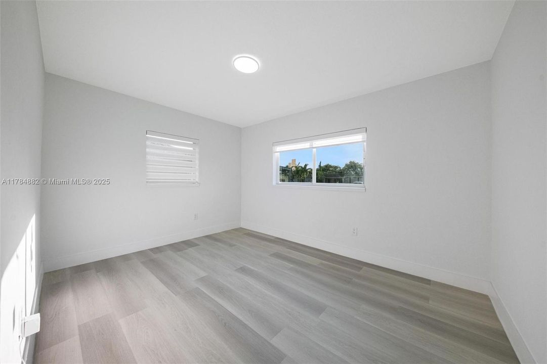 Недавно продано: $620,000 (4 спален, 2 ванн, 1092 Квадратных фут)