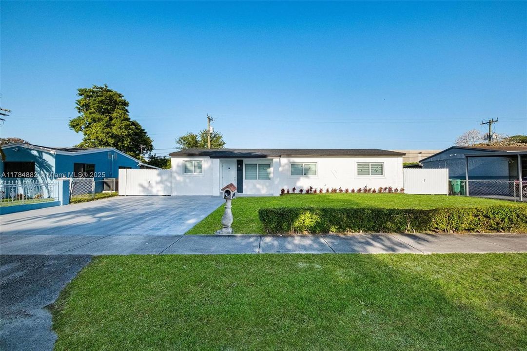 Недавно продано: $620,000 (4 спален, 2 ванн, 1092 Квадратных фут)