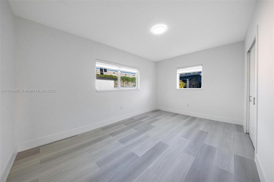 Недавно продано: $620,000 (4 спален, 2 ванн, 1092 Квадратных фут)