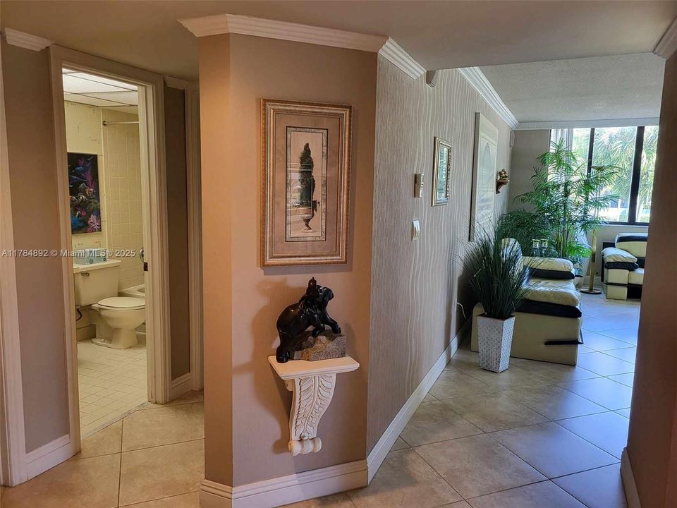 Vendido Recientemente: $299,900 (2 camas, 2 baños, 1500 Pies cuadrados)