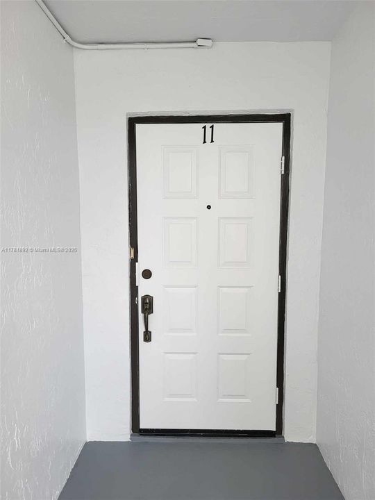 Vendido Recientemente: $299,900 (2 camas, 2 baños, 1500 Pies cuadrados)