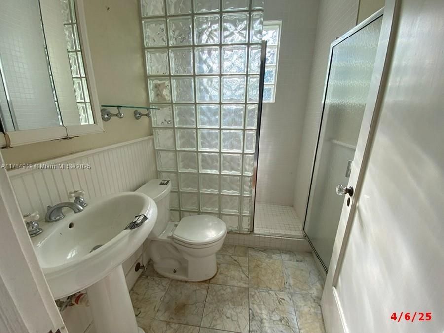 2nd Bathroom-main home