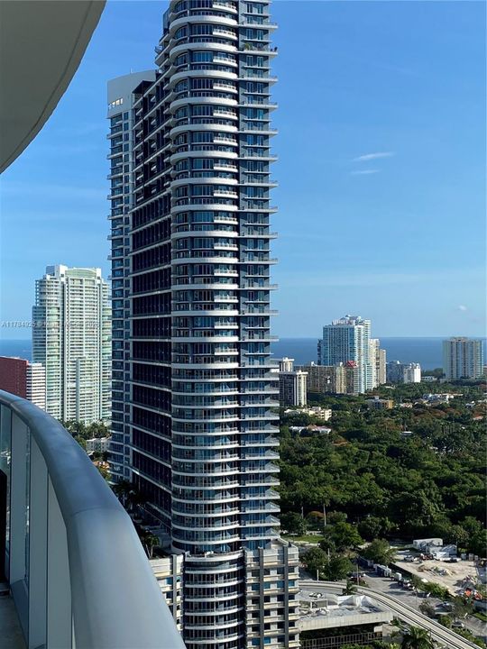 Recently Rented: $2,500 (0 beds, 1 baths, 530 Square Feet)