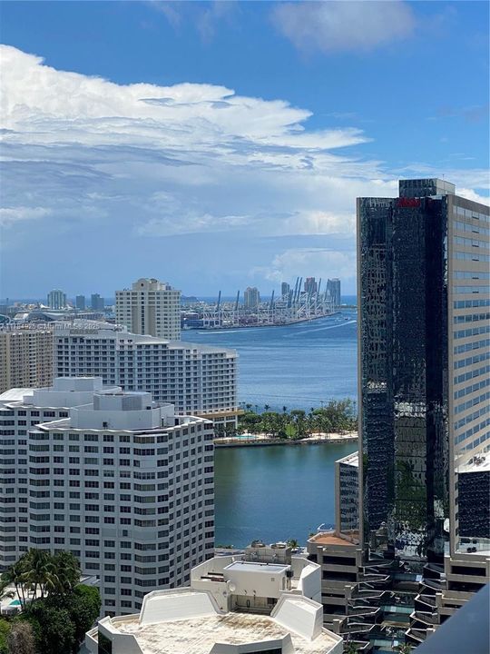 Recently Rented: $2,500 (0 beds, 1 baths, 530 Square Feet)