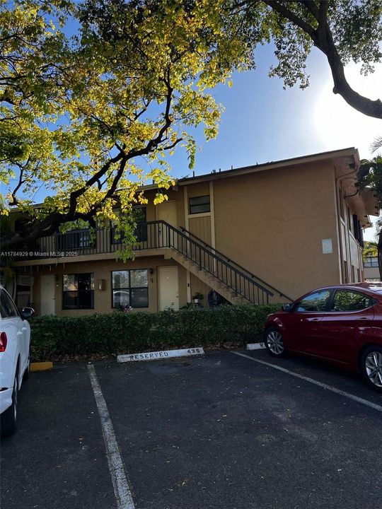 Recently Sold: $299,000 (2 beds, 2 baths, 747 Square Feet)