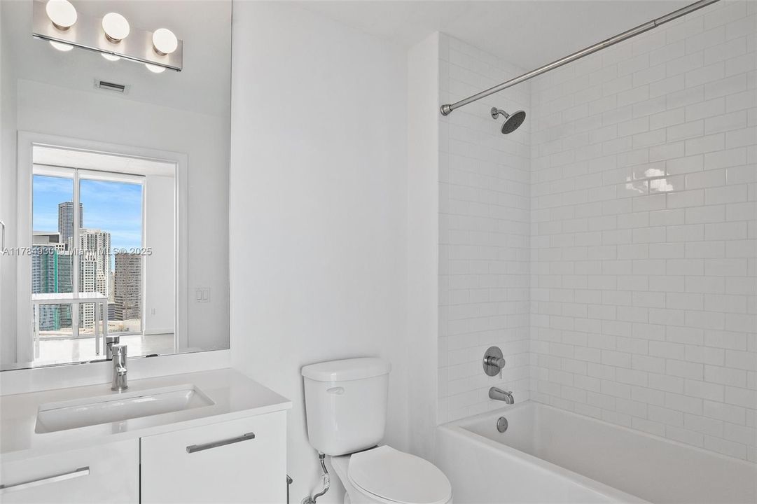 Recently Rented: $3,100 (2 beds, 2 baths, 791 Square Feet)