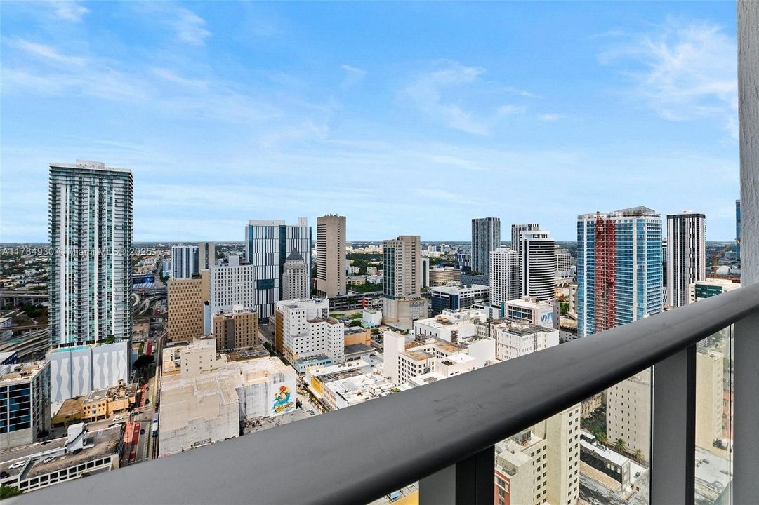 Recently Rented: $3,100 (2 beds, 2 baths, 791 Square Feet)