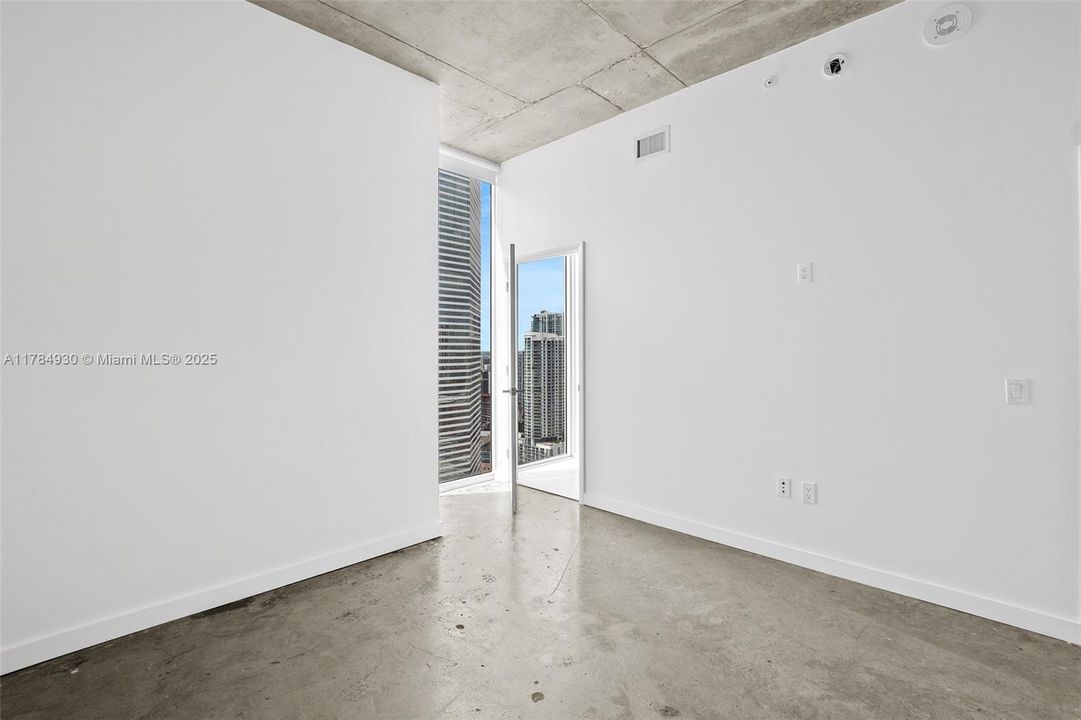 Recently Rented: $3,100 (2 beds, 2 baths, 791 Square Feet)