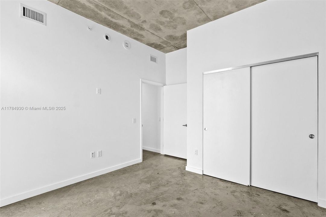 Recently Rented: $3,100 (2 beds, 2 baths, 791 Square Feet)