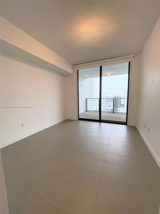 Recently Rented: $3,400 (1 beds, 1 baths, 853 Square Feet)